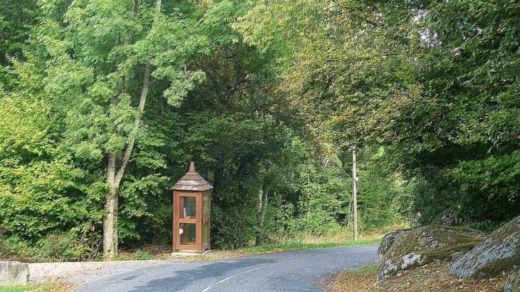 La route du bourg - Uchon