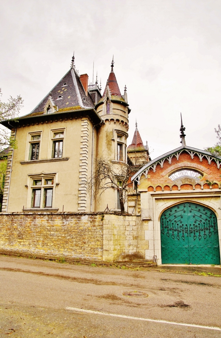 Château - Vinzelles