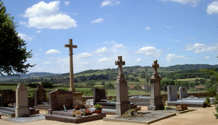 Repos dans les collines bourguignonnes - Vitry-lès-Cluny