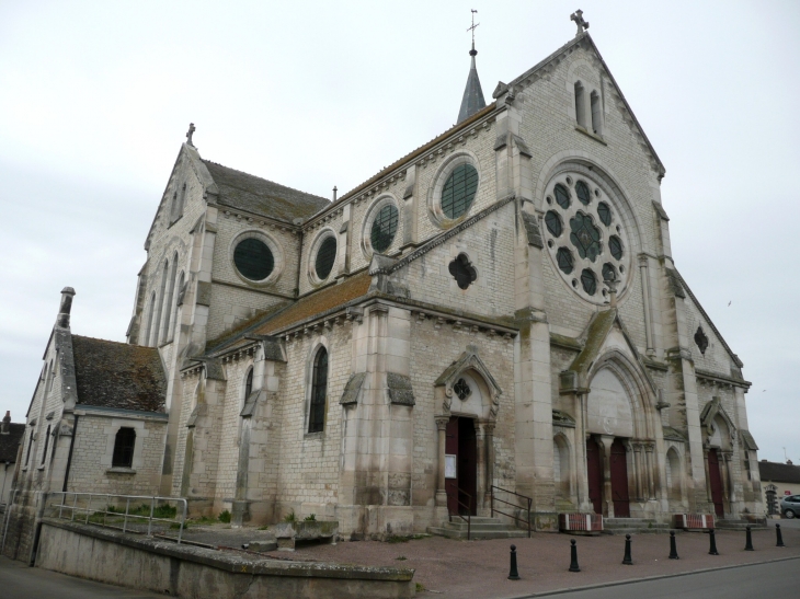 L'église - Aillant-sur-Tholon