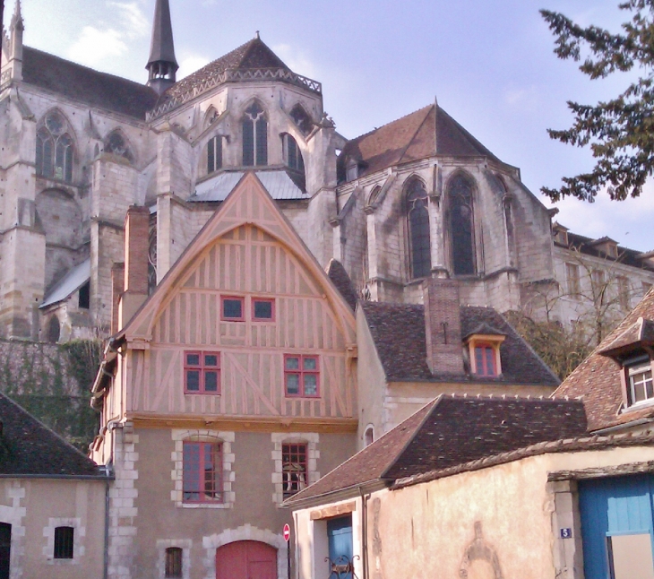  - Auxerre