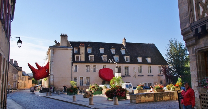 Galerie d'Art Lazare - Avallon