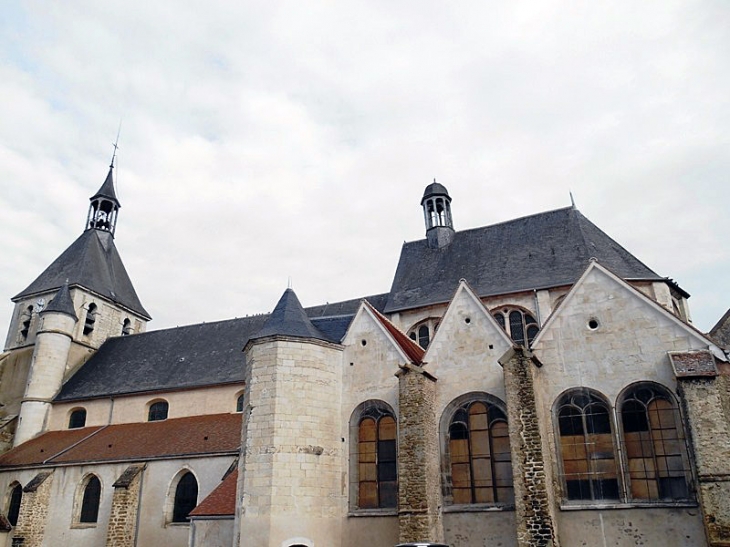 La collégiale - Brienon-sur-Armançon