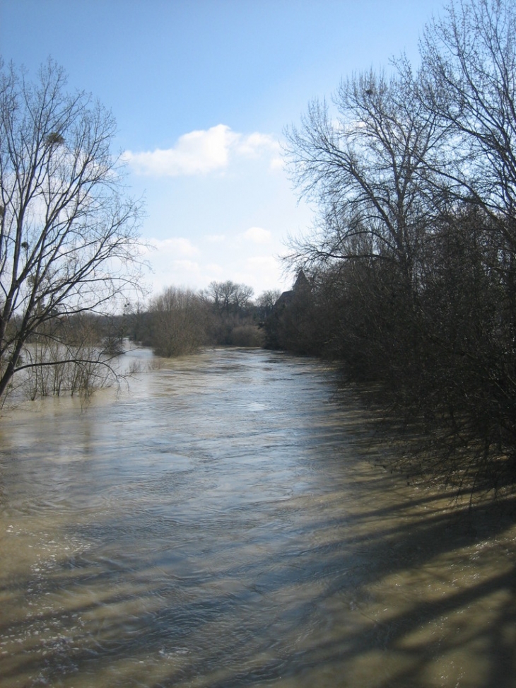 Inondations - Cheny