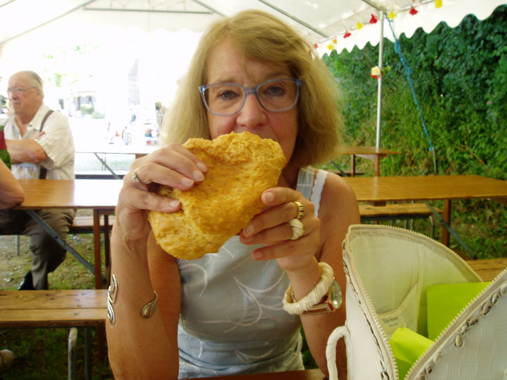 Après l'effort...la gougère - Malicorne