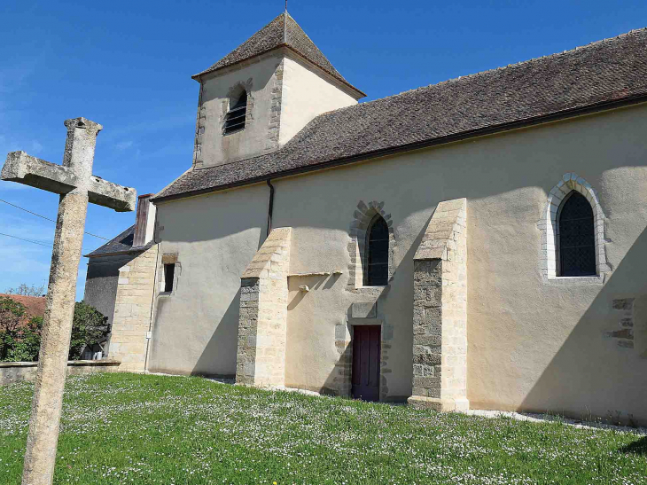 L'église - Menades