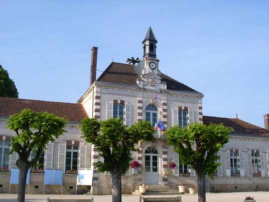 LA MAIRIE - Mont-Saint-Sulpice