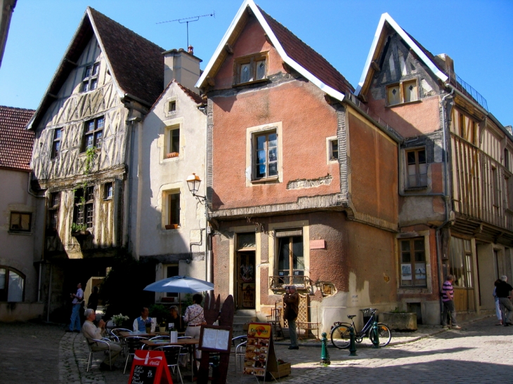 Centre ville - Noyers