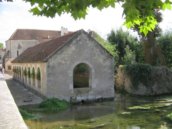 Lavoir - Noyers