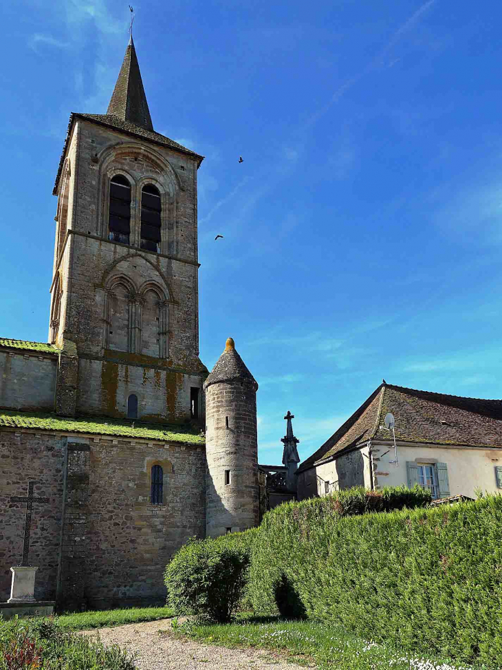 L'église - Pontaubert