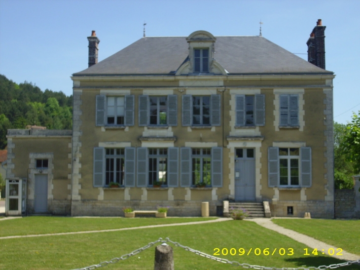 LA MAIRIE - Saint-Martin-sur-Armançon