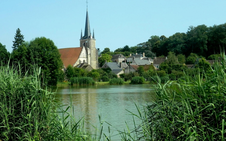 Étang de Saint Privé (photo prise le 11/07/2013 par Gérard.) - Saint-Privé