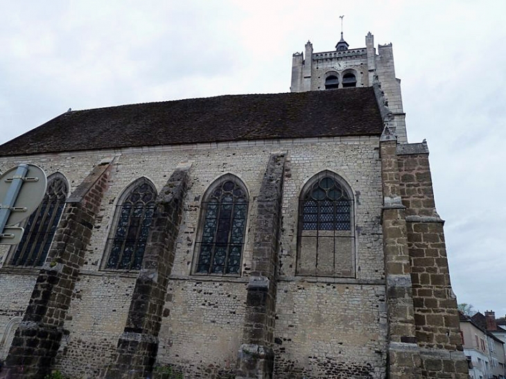 L'église - Sainte-Vertu