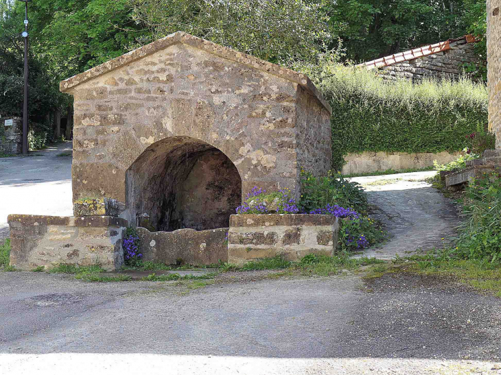 Fontaine - Tharoiseau