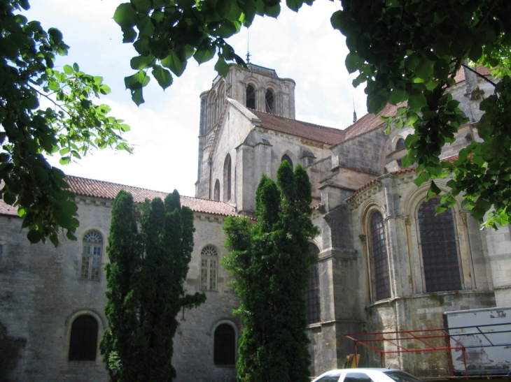 Basilique côté est - Vézelay