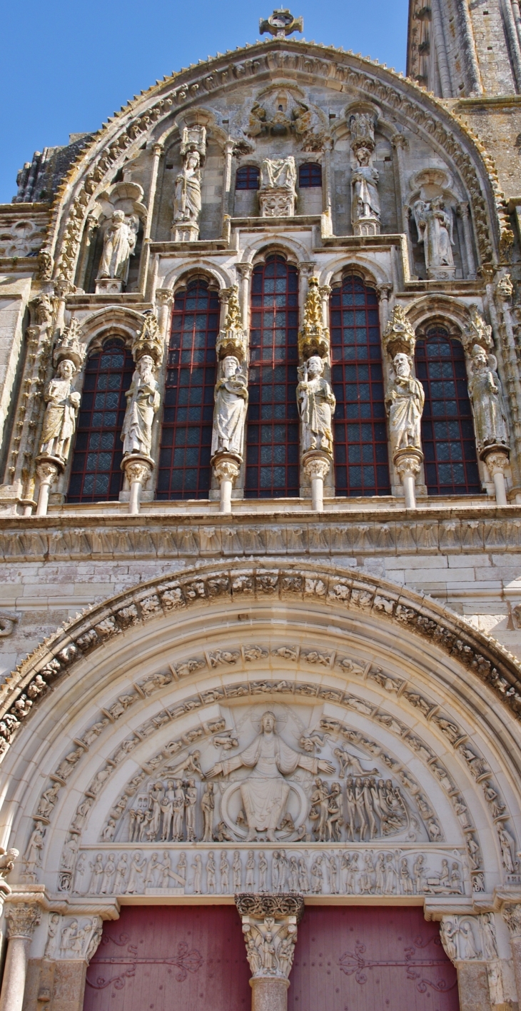   ²Basilique Ste Marie-Madeleine 12 Em Siècle - Vézelay