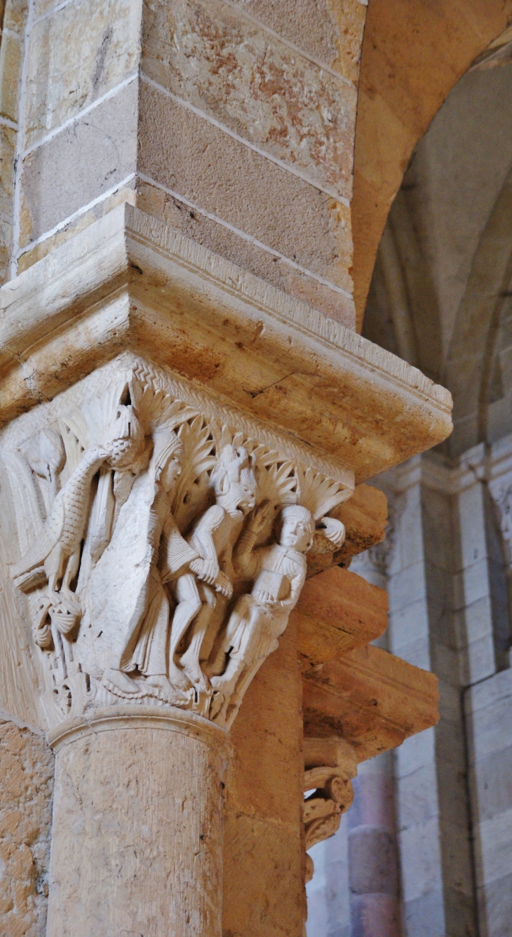   ²Basilique Ste Marie-Madeleine 12 Em Siècle - Vézelay