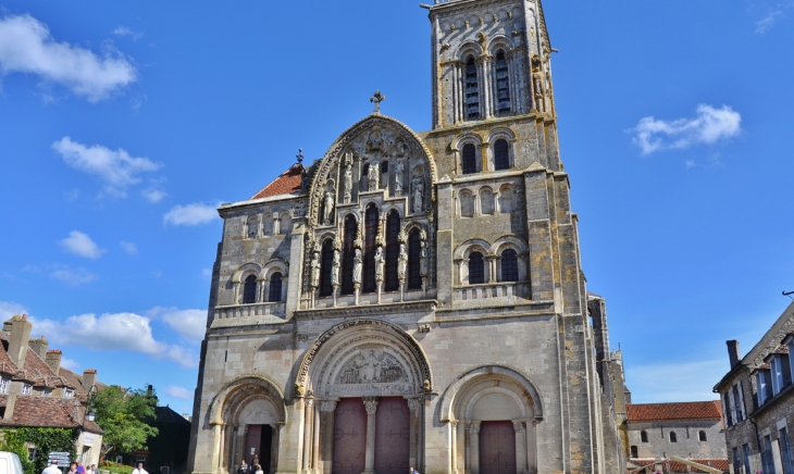   ²Basilique Ste Marie-Madeleine 12 Em Siècle - Vézelay