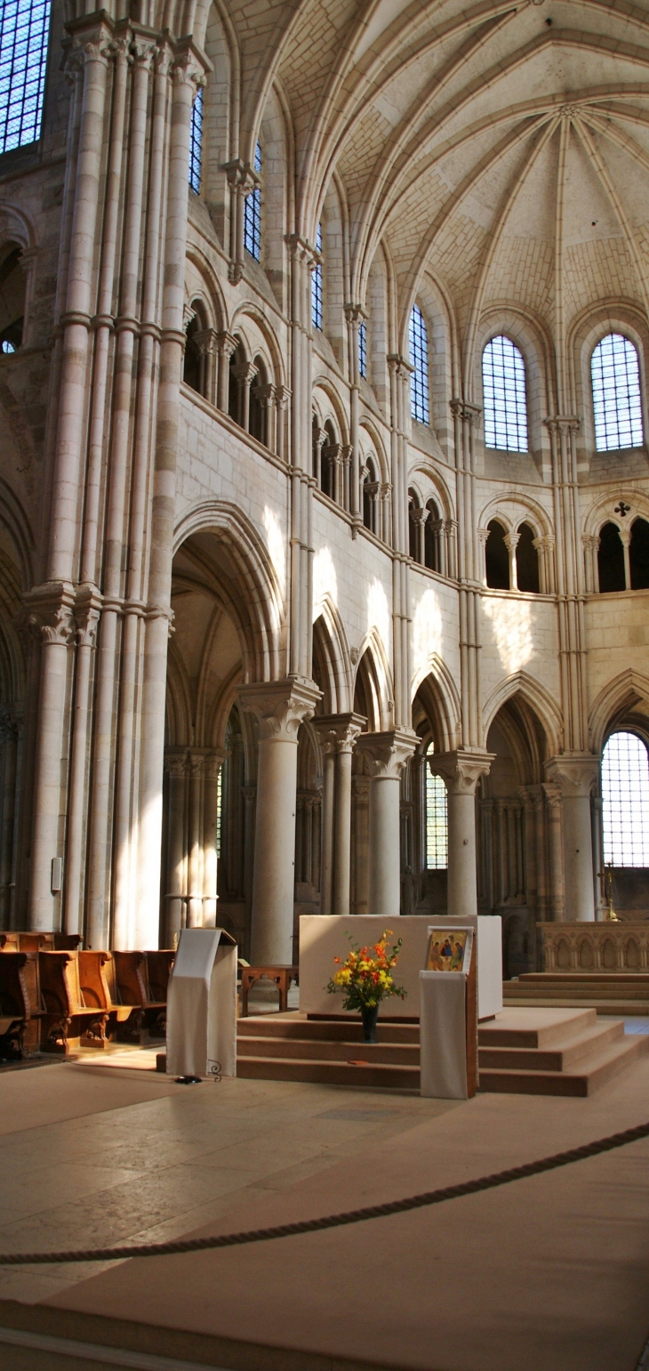   ²Basilique Ste Marie-Madeleine 12 Em Siècle - Vézelay