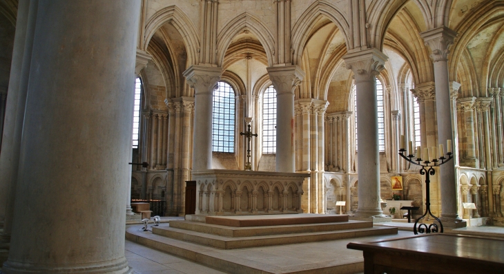   ²Basilique Ste Marie-Madeleine 12 Em Siècle - Vézelay