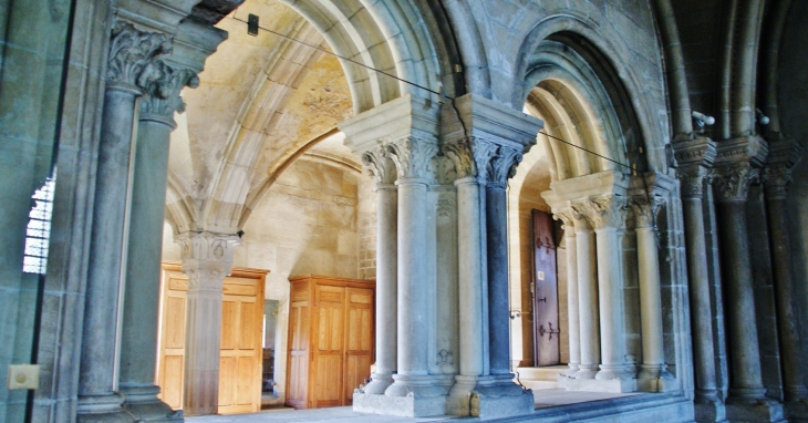   ²Basilique Ste Marie-Madeleine 12 Em Siècle - Vézelay