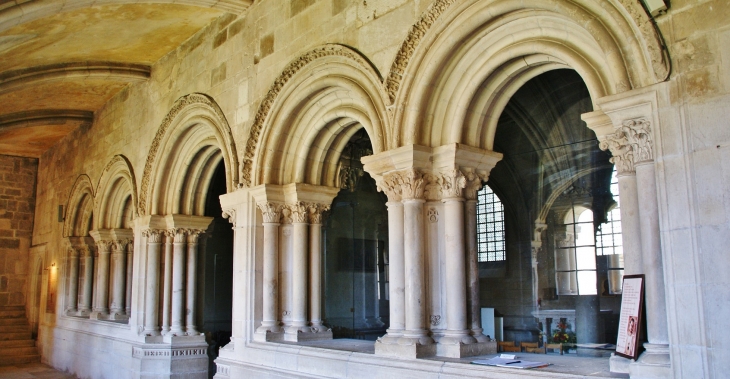   ²Basilique Ste Marie-Madeleine 12 Em Siècle - Vézelay