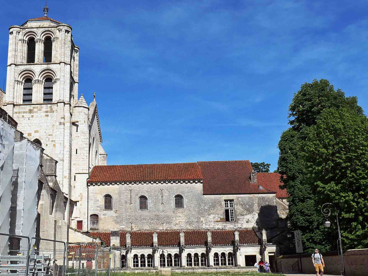 La basilique Sainte Madeleine - Vézelay