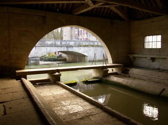 Le lavoir - Voutenay-sur-Cure