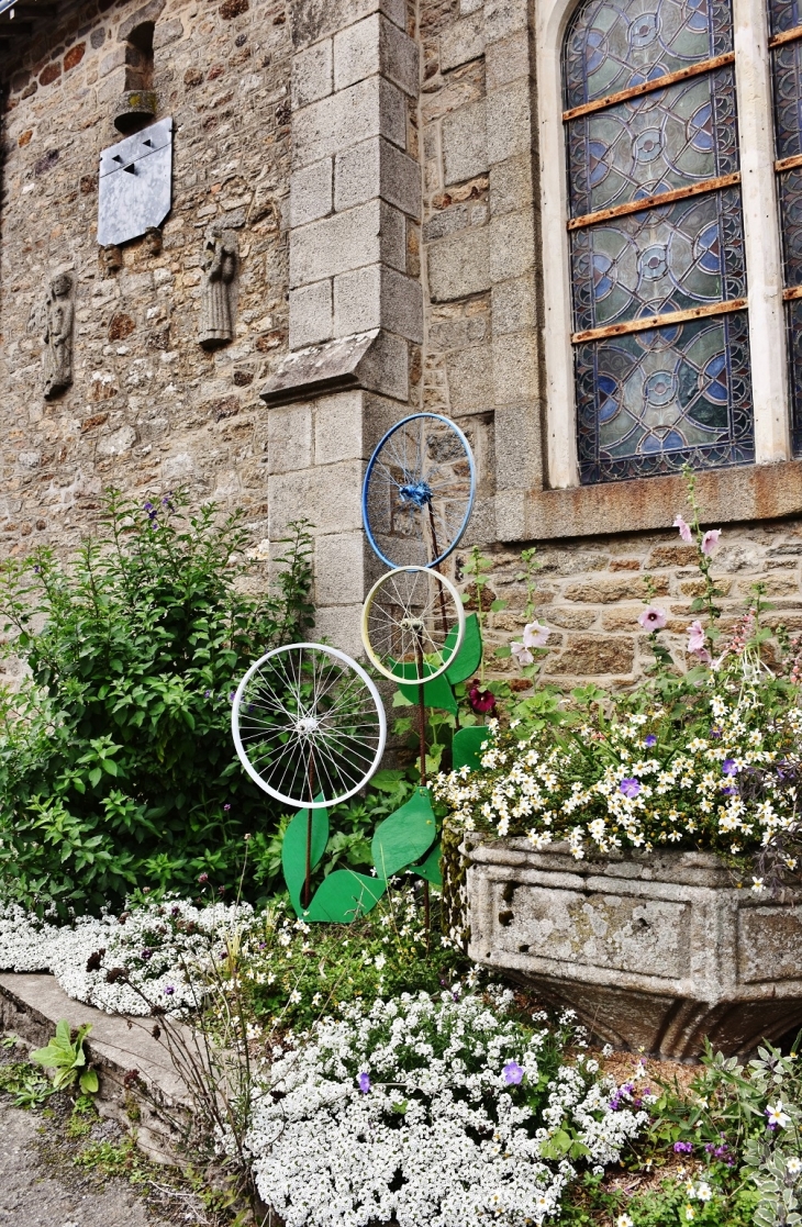 <<église Saint-Nicolas - Merdrignac