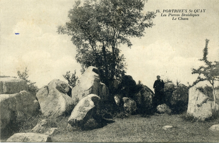 Les Pierres Druidiques - Le Chaos (carte postale de 1907) - Saint-Quay-Portrieux