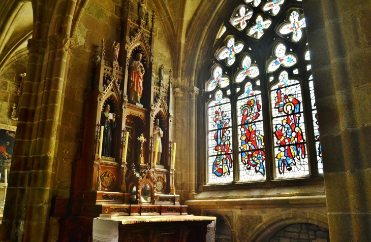  Cathédrale Saint-Tuqdual - Tréguier