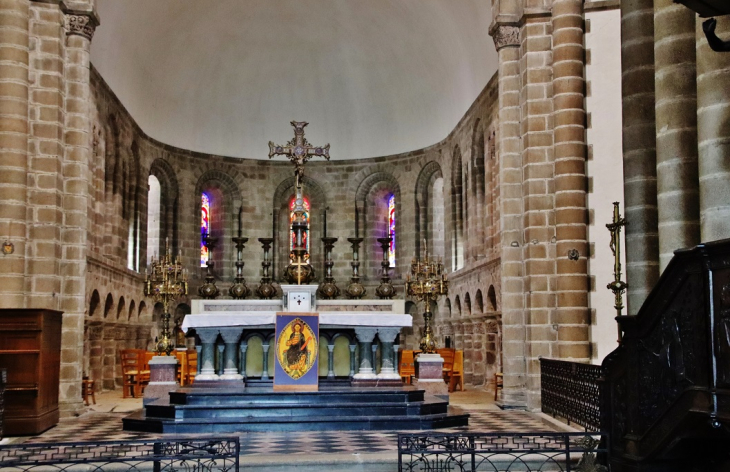  Abbatiale Sainte-Croix - Quimperlé