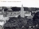Vue générale vers l'église Sainte Croix, vers 1920 (carte postale ancienne).