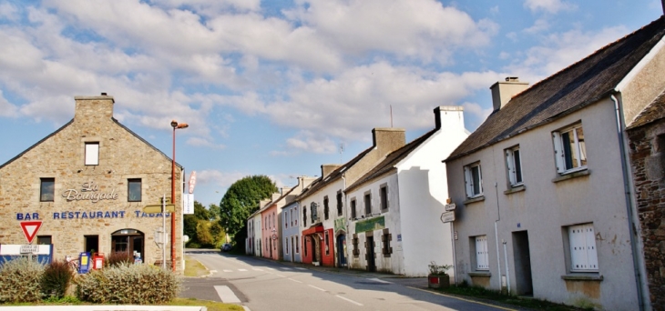 La Commune - Saint-Méen