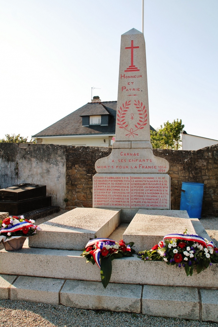 Monument-aux-Morts - Carnac