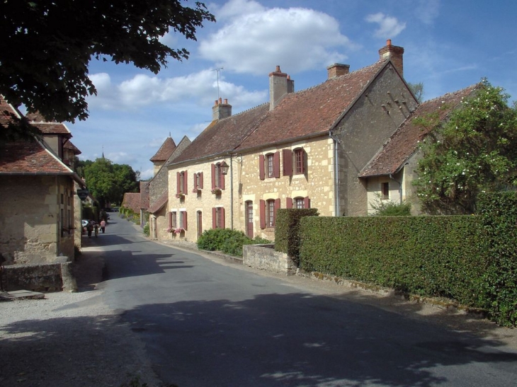  - Apremont-sur-Allier