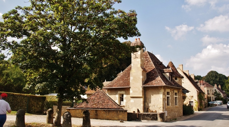  - Apremont-sur-Allier