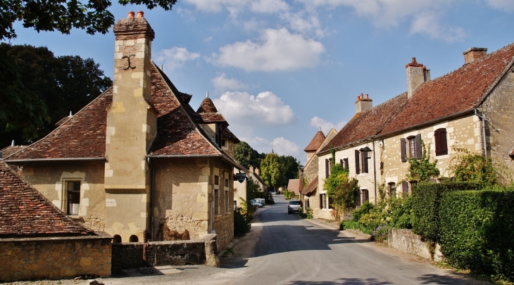  - Apremont-sur-Allier