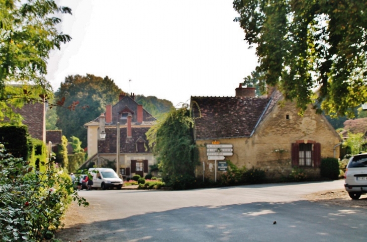  - Apremont-sur-Allier