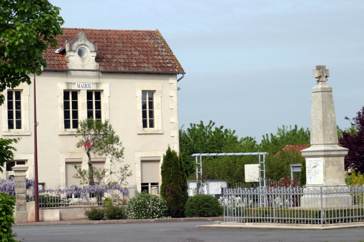 Mairie d'Arcomps