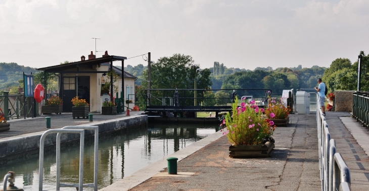 Pont Canal du Guétin - Cuffy