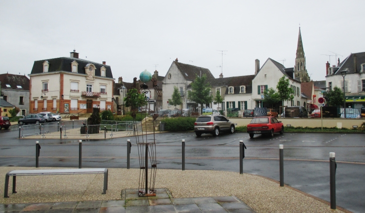 Place-du-marche - Graçay