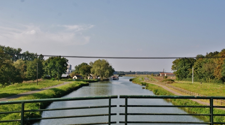 Canal Latéral a la Loire - Marseilles-lès-Aubigny