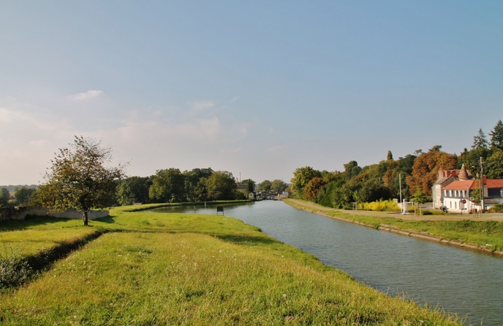 Canal Latéral a la Loire - Marseilles-lès-Aubigny