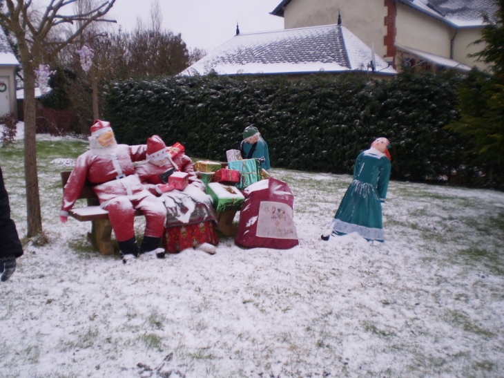 LE PERE NOEL A NEUILLY - Neuilly-en-Sancerre