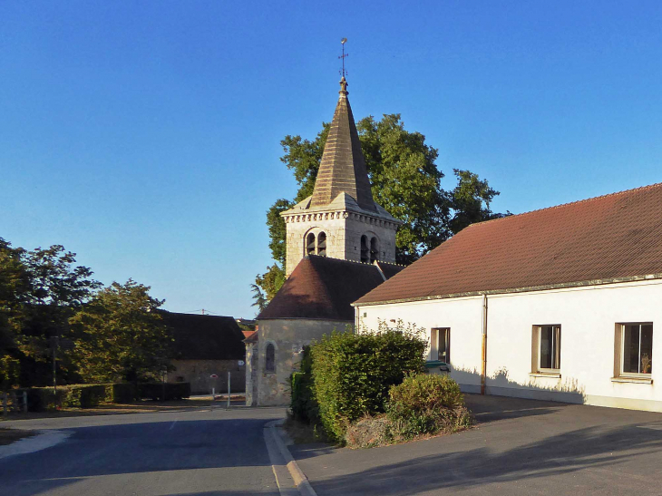 Vers l'église - Saint-Caprais