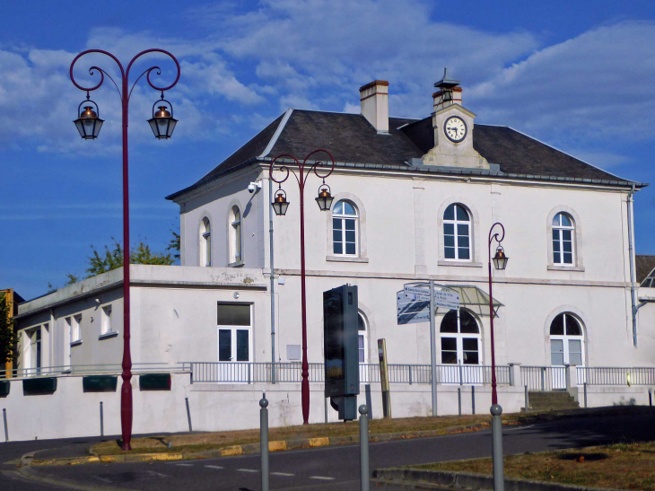 La mairie - Saint-Doulchard