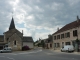 Centre bourg: église et ancien hotel du Centre