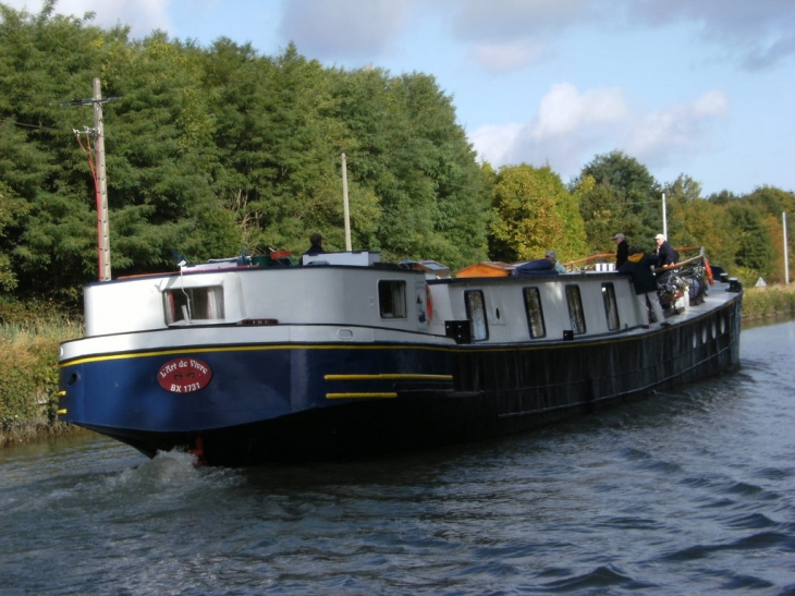 Le canal du centre - Saint-Léger-le-Petit