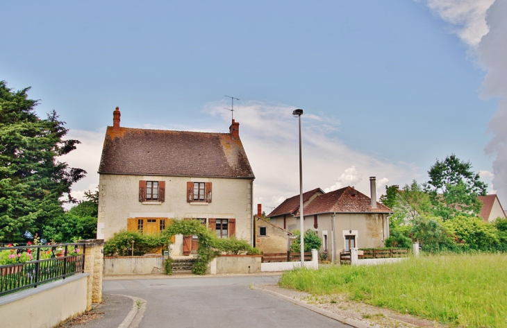 La Commune - Sury-près-Léré